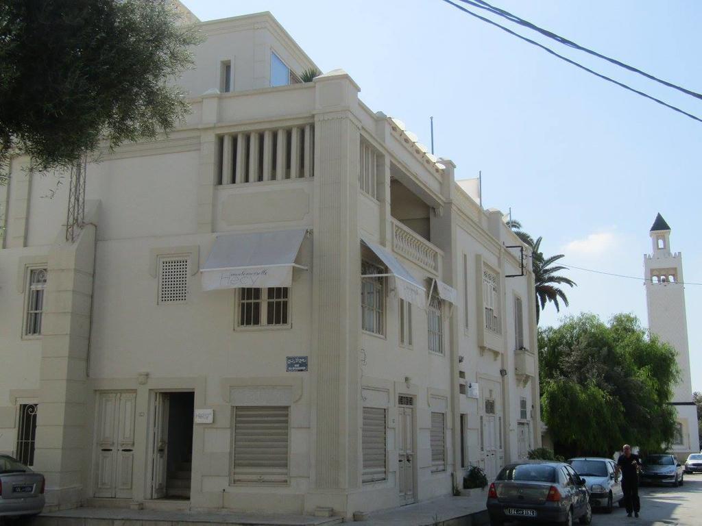 Maison D'Hotes Dar Ennassim La Marsa Bagian luar foto