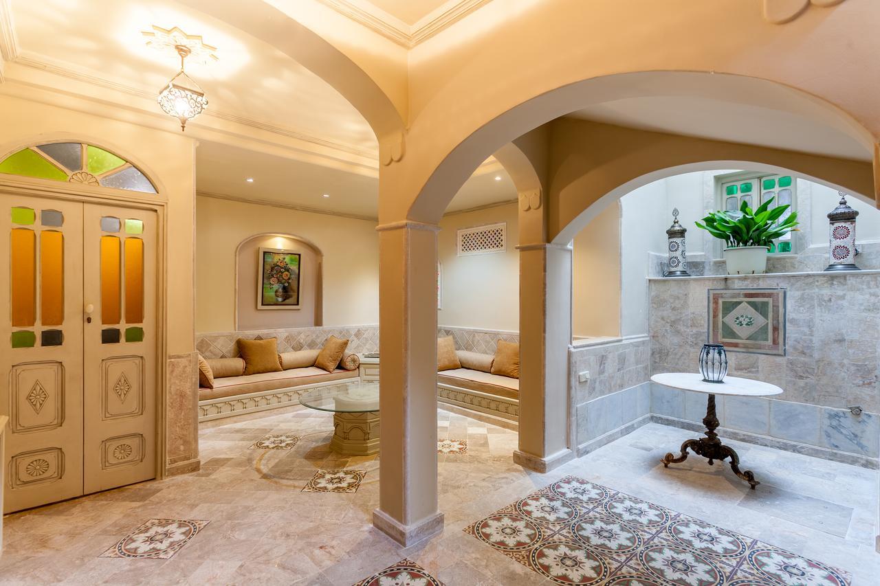 Maison D'Hotes Dar Ennassim La Marsa Bagian luar foto