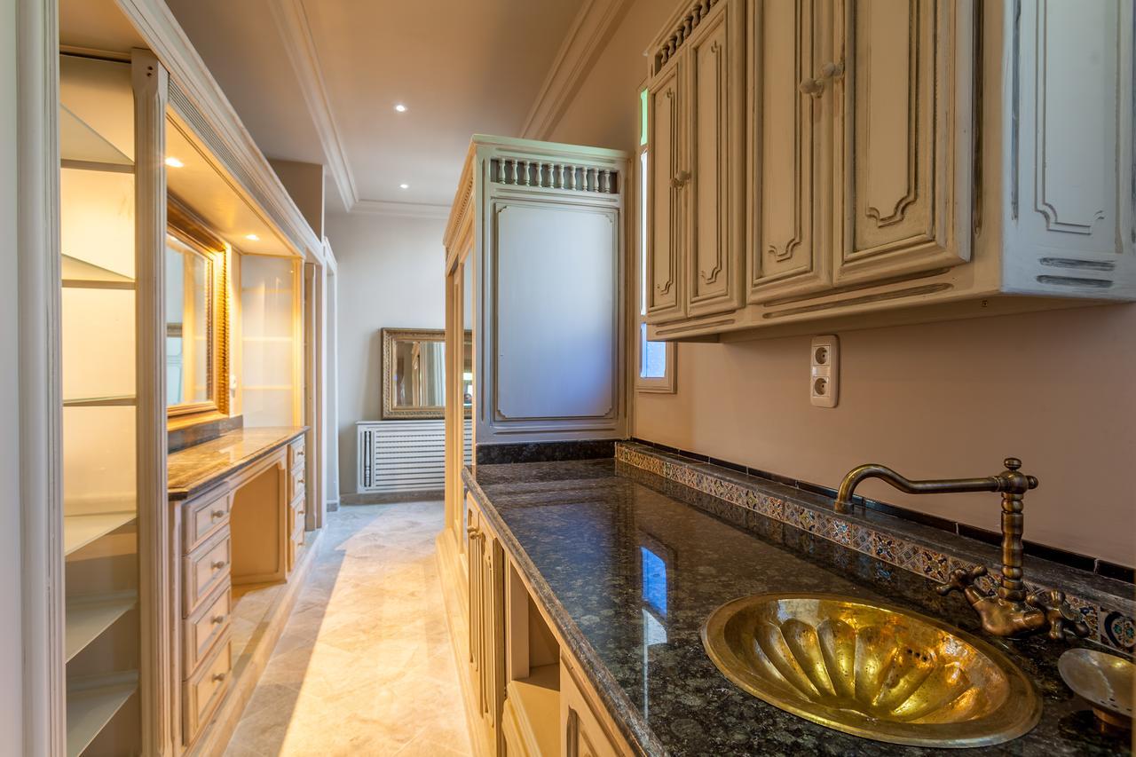 Maison D'Hotes Dar Ennassim La Marsa Bagian luar foto