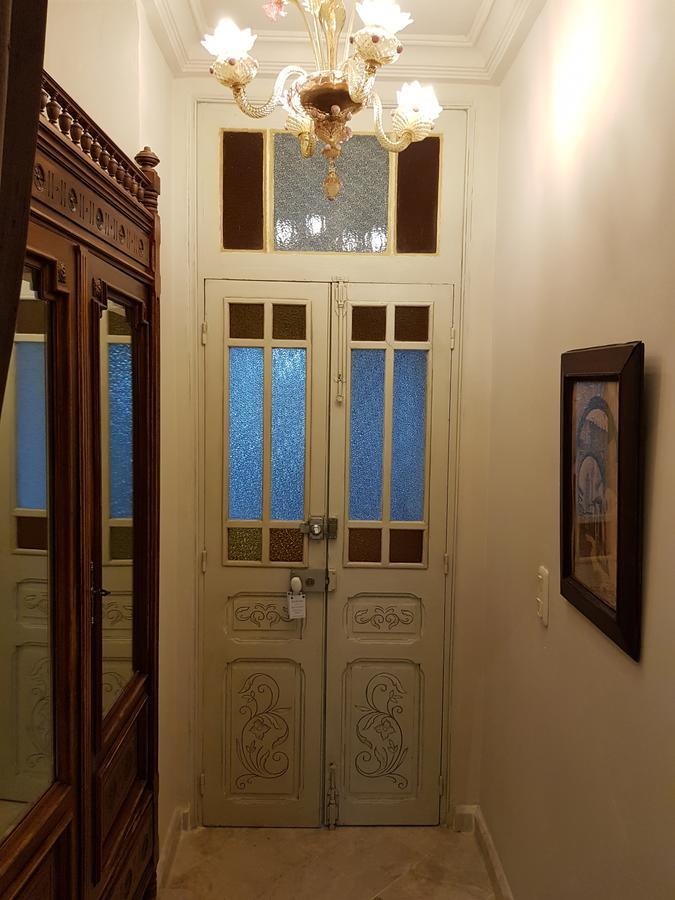 Maison D'Hotes Dar Ennassim La Marsa Ruang foto